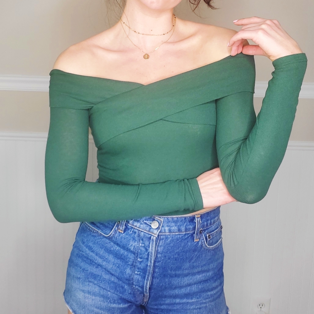 Hollister Green Top